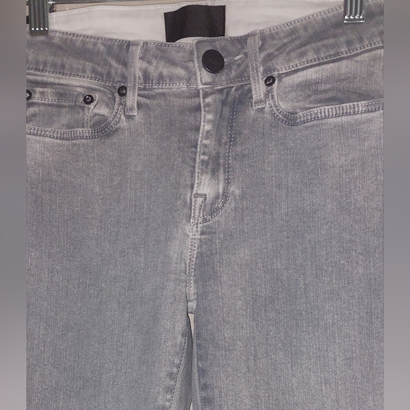 VINCE Ombre Gray and White Skinny Jeans Size 27 Pre-Loved Ladies Demin - Picture 4 of 10